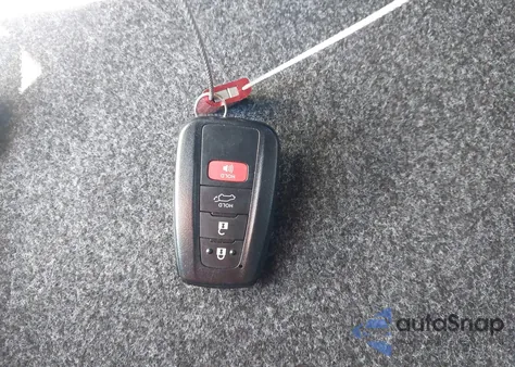 2020 Toyota Rav4 Xle Premium z USA, uszkodzony, nr VIN 2T3C1RFV6LC084568